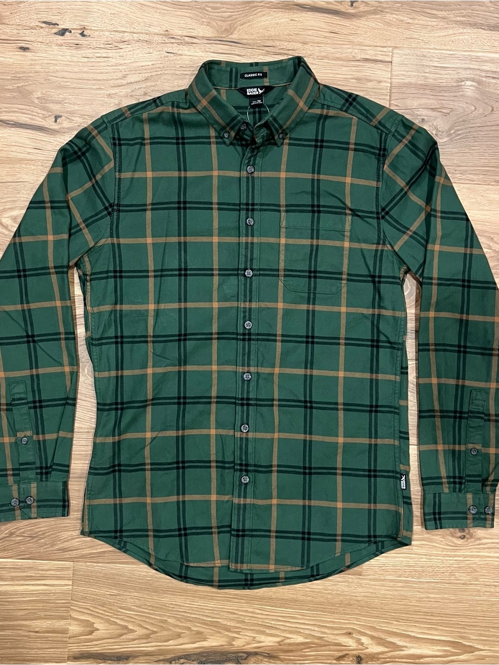 Eddie Bauer Green Medium Plaid NWT Flannel Button Down Shirt